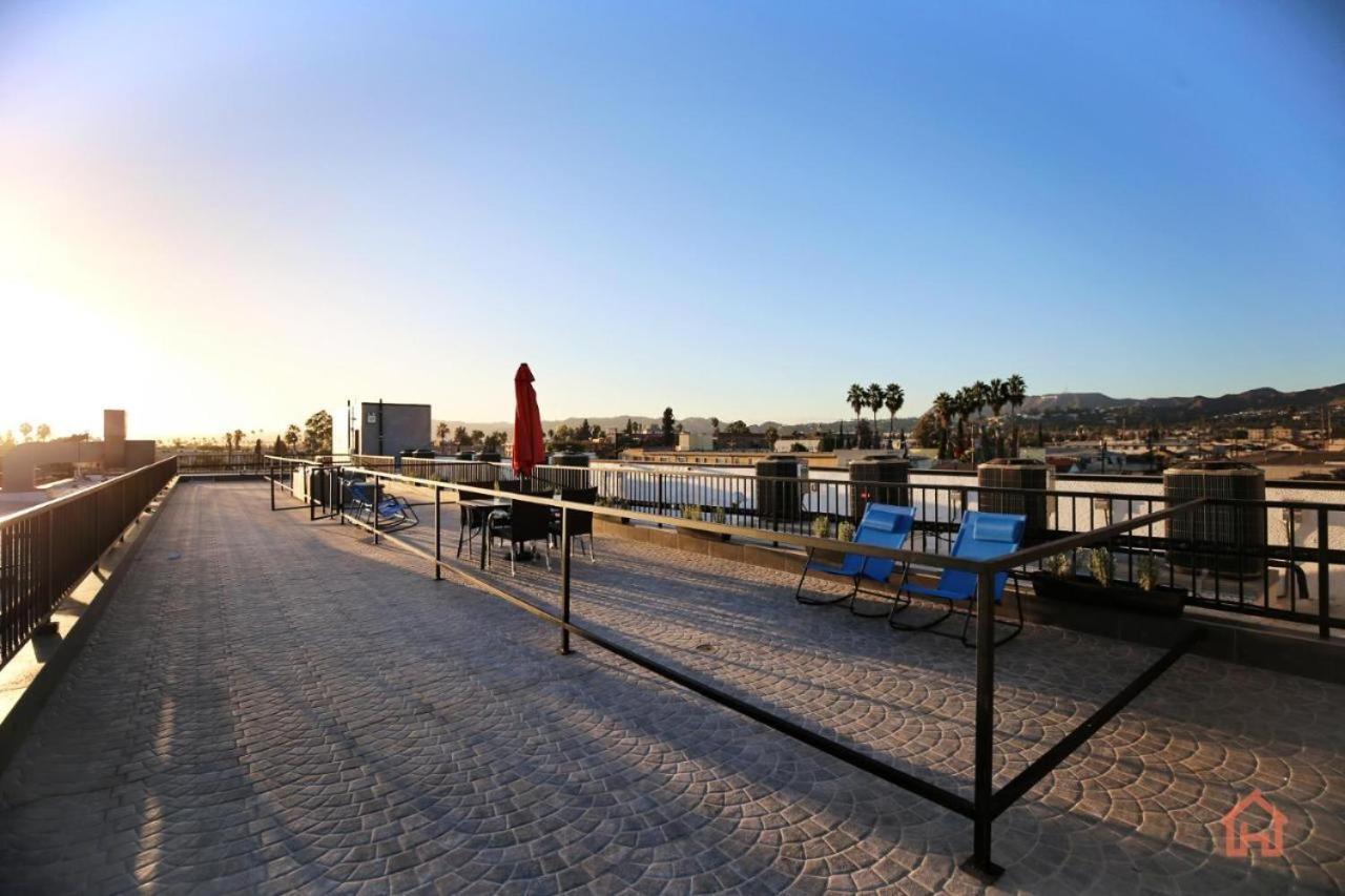 New Luxury Hollywood Sign View- Condo 로스앤젤레스 외부 사진